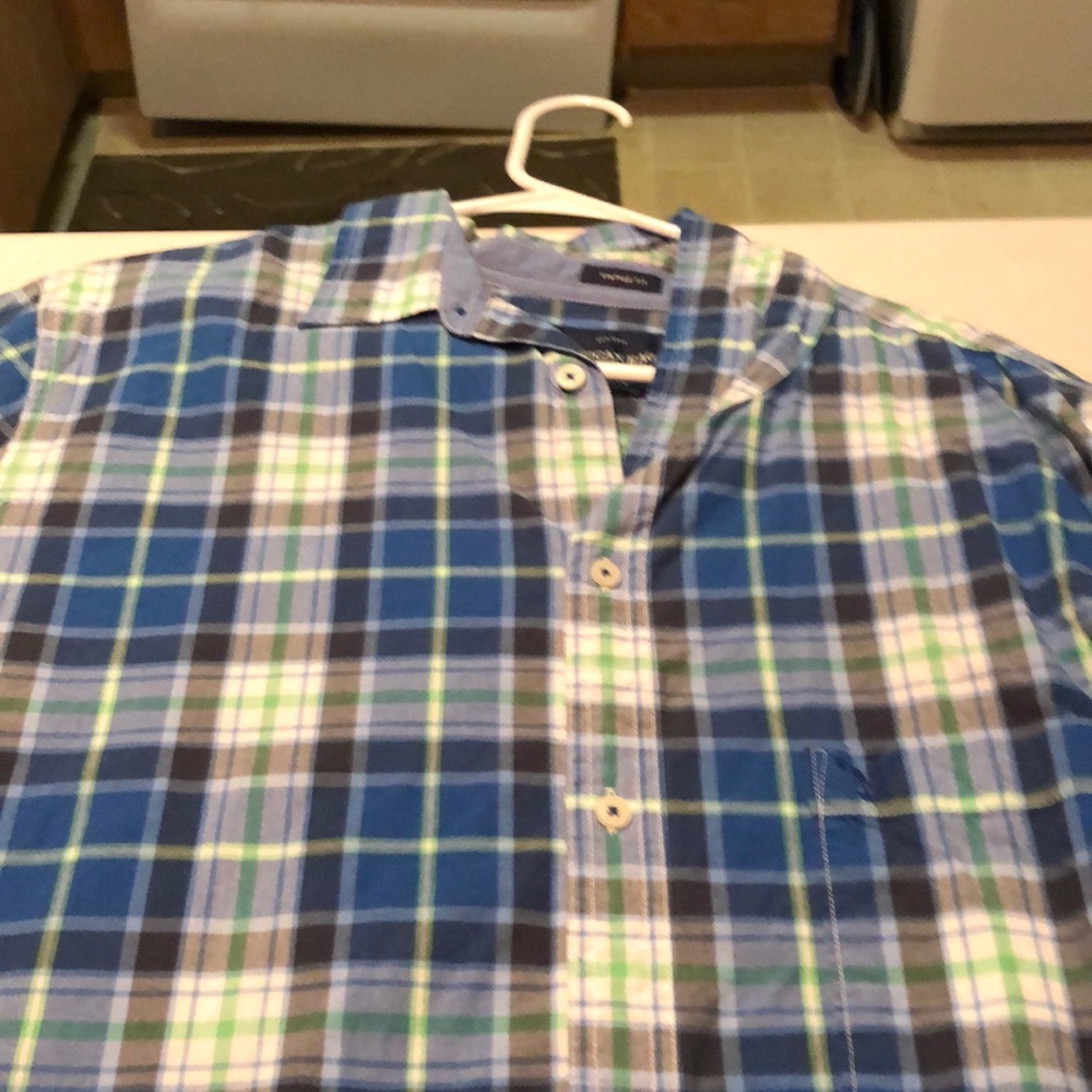 Short sleeve button down plaid shirt